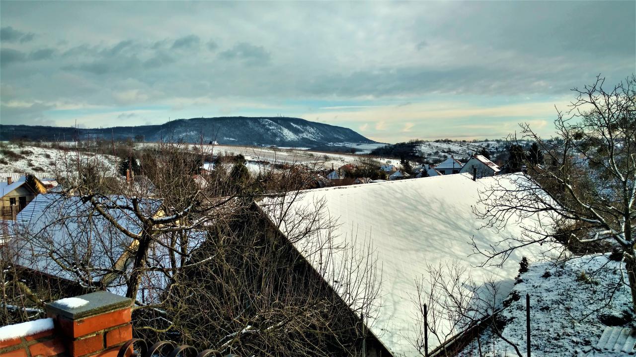 Panorama Apartman Мор Екстер'єр фото